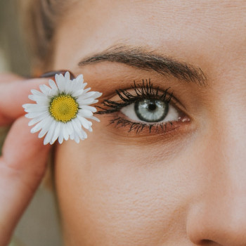 Vous avez les yeux qui grattent ?