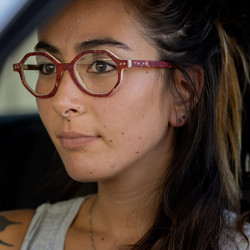 In'bô, on ose les lunettes en bois!!!